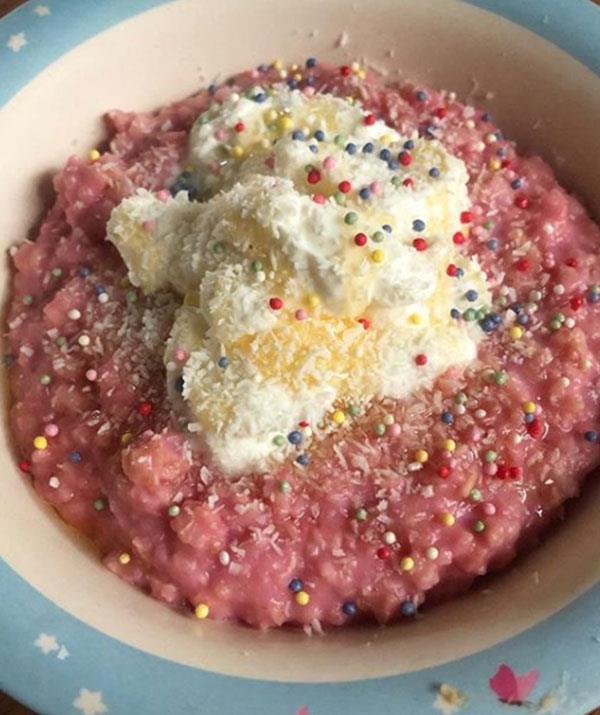 Pretty in pink:  Zoë Foster Blake revealed she added food colouring and sprinkles to make "Party Porridge". *(Image: @zotheysay/ Instagram)*