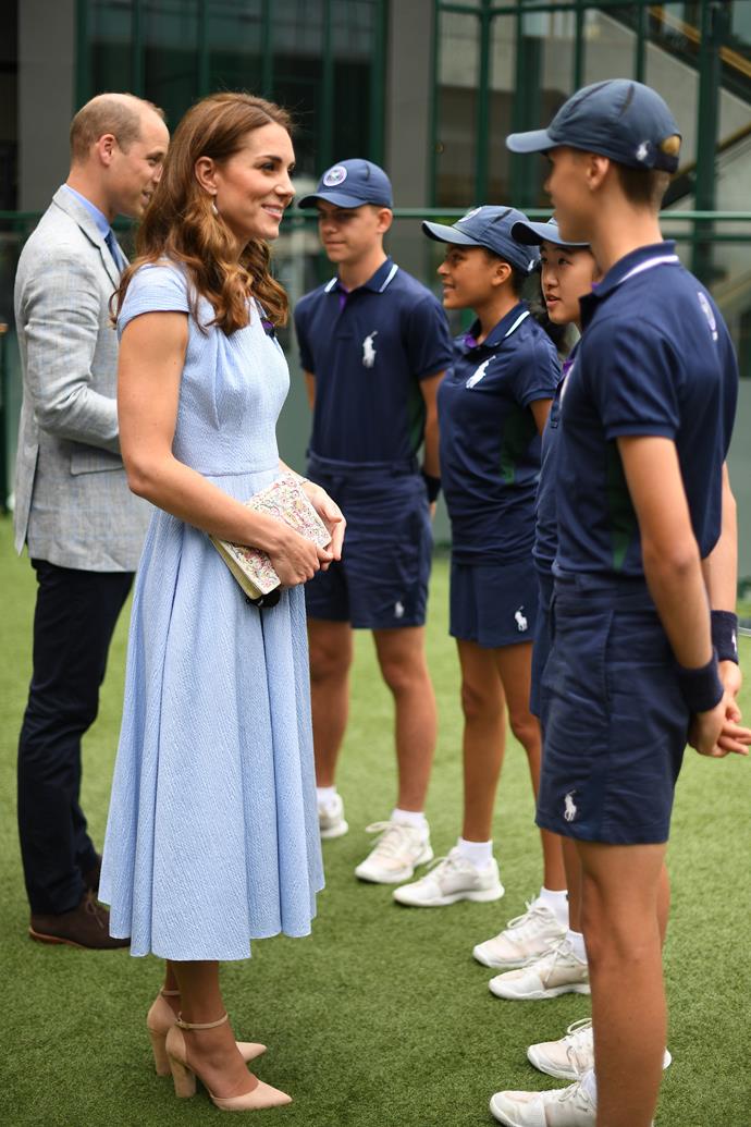 Kate looked stunning in blue for the grand finale.