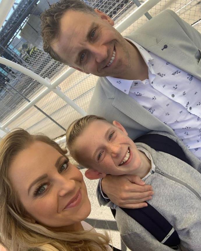 Carrie, Chris and Ollie smiled for a sweet selfie.