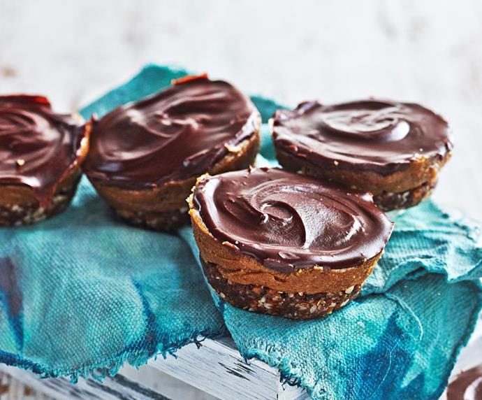[Sugar-free tahini caramel choc cups](https://www.womensweeklyfood.com.au/recipes/sugar-free-tahini-caramel-choc-cups-28526|target="_blank") 
<br><br>
Curb those mid-arvo or late-night sugar cravings with these rich, bite-sized delights. Fuelled by good fats (coconut butter and raw cashews) and healthy sweeteners (dried dates and vanilla bean), these treats can be made up in big batches and frozen, so they're able to be enjoyed any time a craving strikes.