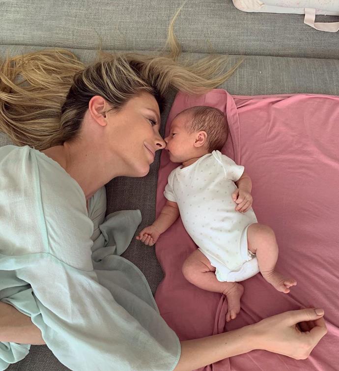 "All the luvvvv! 💞," Jen captioned this adorable photo of herself and Frankie enjoying some time together at home.