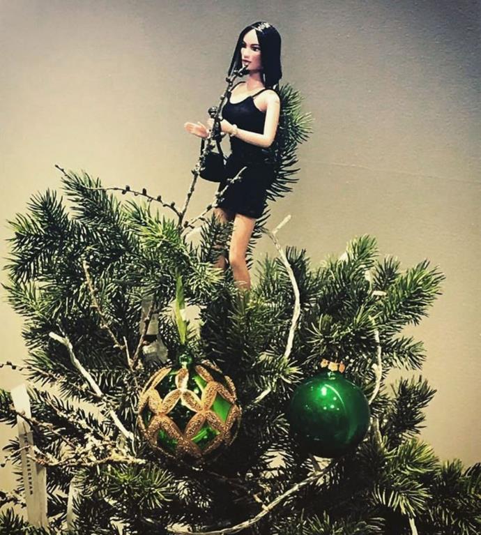 Meanwhile, the tree in Victoria Beckham's London store is up and has a very Spicey decoration atop of it.
