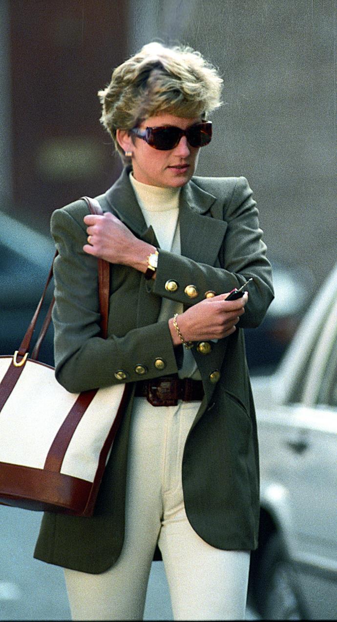 While shopping in Knightsbridge in 1994, Diana made the off-duty blazer and skinny jeans combo a thing, before it was even a thing.