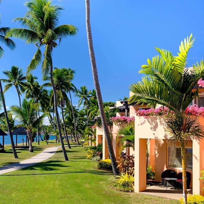 Stacey and Michael hopped on a flight to Fiji, where they stayed at the Sheraton Resort.