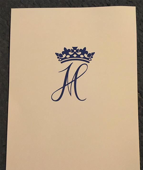 Harry and Meghan's thank-you cards are now simply emblazoned with the couple's monogram design, which features a mix between an "H" for Harry and "M" for Meghan.