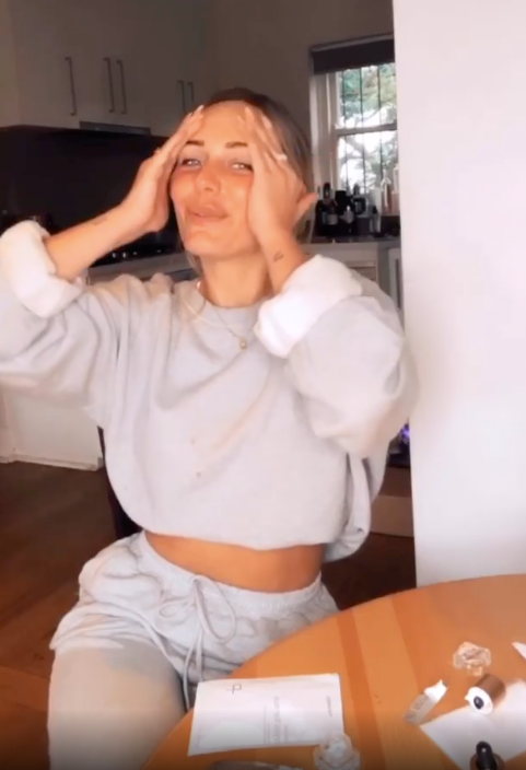 *Bachelor* beaut Florence Moerenhout is all about her skincare, but we're also totally into this cropped jumper and sweats combo.