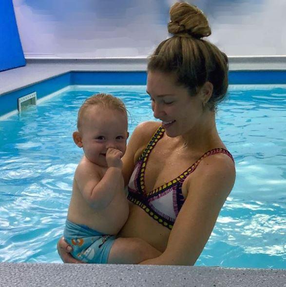 Looks like Ennio is well on the way to being a water baby.