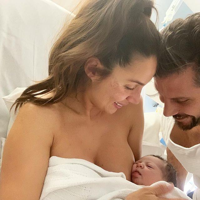 In July 2019, the *Bachelor* sweethearts [welcomed their adorable baby daughter Charlie Jane Wood](https://www.nowtolove.com.au/parenting/pregnancy-birth/sam-wood-snezana-baby-56506|target="_blank"). Speaking of his wife at the time, Sam wrote: "You are my everything and my love and admiration for you somehow only grows stronger. The last 30 hours have been magical ".