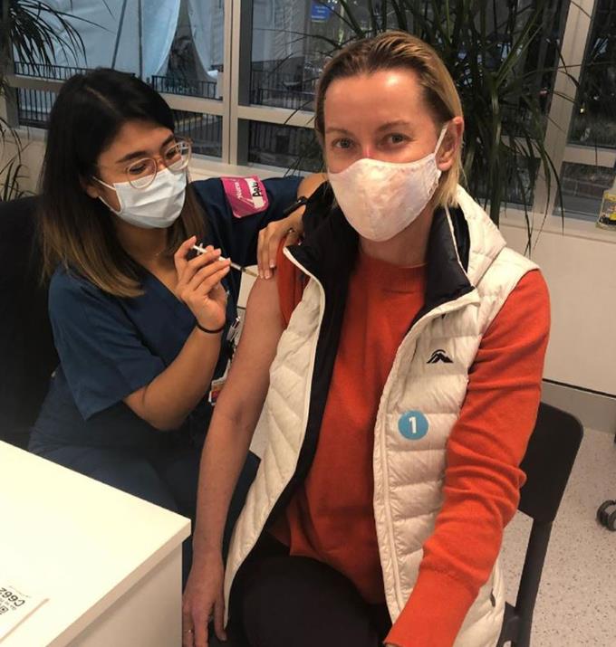 **Deborah Knight** 
<br><br>
The TV presenter enthusiastically captioned this shot of her getting vaccinated, "Fully vaxx'd - so I won't get fully sick!! Just had my second #pfizer dose and again a super smooth experience at Sydney Olympic Park.
<br><br>
"@newsouthwaleshealth is to be congratulated along with NSW Health Minister Brad Hazzard."