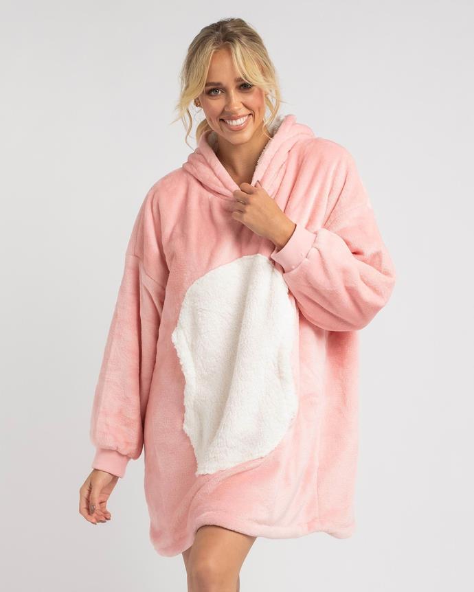 City Beach do a blanket hoodie with in-built pockets. Need we say more? $59.99, **[buy it online here](https://www.citybeach.com/au/mooloola-staying-in-hooded-blanket/20324758-01.html|target="_blank"|rel="nofollow")** 