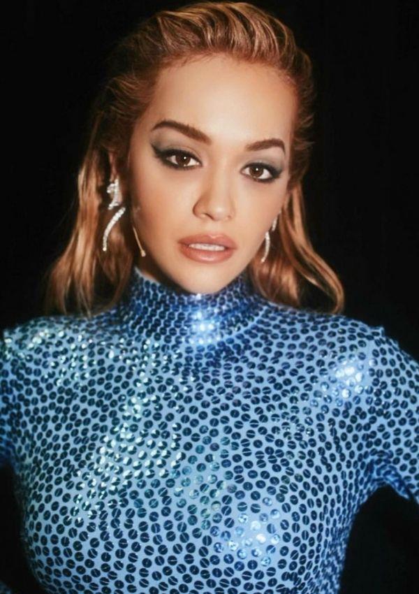 **Rita Ora's *The Voice* beauty look**
<br><br>
This striking beauty look can be recreated with a great set of eyeliners, a simple nude lipstick and quality hair styling products. 
<br><br>
**See our affordable and chic dupes below:**
