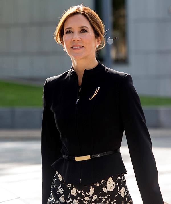 **September 2020, Denmark**
<br><br>
Mary's chic blazer was a crowd favourite, as it was an elevated version of the classic staple. The Max Mara style features a mock neck and zipper closure, and Mary added a smart black and gold belt to create extra definition at her waist.