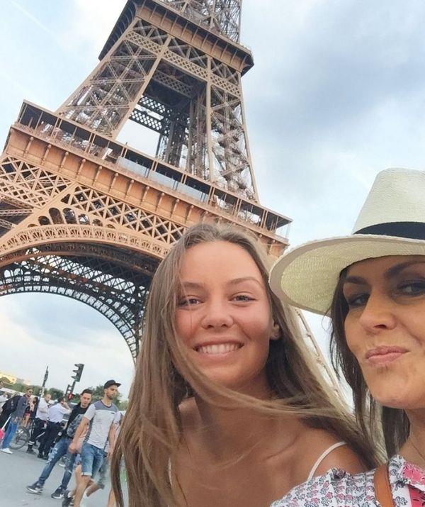To mark Billi's 24th birthday, *The Project* host shared a throwback picture from a family trip to Paris before Covid. 
<br><br>
In the shot, Lisa and Billi smile for a selfie with the Eiffel Tower in the background.
<br><br>
"Me and my birthday gal…back when we could. And we will again!! Love you @billifitz - stay strong. ❤️❤️❤️❤️🎂," the proud mum captioned her post.
