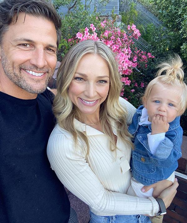 **Anna Heinrich**
<br><br>
The 34-year-old lawyer shot to fame on Australia's very first season of *The Bachelor* where she [stole the heart of Tim Robards.](https://www.nowtolove.com.au/celebrity/celeb-news/anna-heinrich-skincare-baby-elle-tim-robards-68888|target="_blank")
<br><br>
Tim took to Instagram to share that he has been training Anna to prepare the mother-of-one for the course.
<br><br>
"So proud of my girl for going ALL IN on this. The training we've been able to do together, even with Elle in tow, has been an incredibly empowering and belief building journey for Anna by itself, and brought us even closer as a family in lockdown," he wrote.