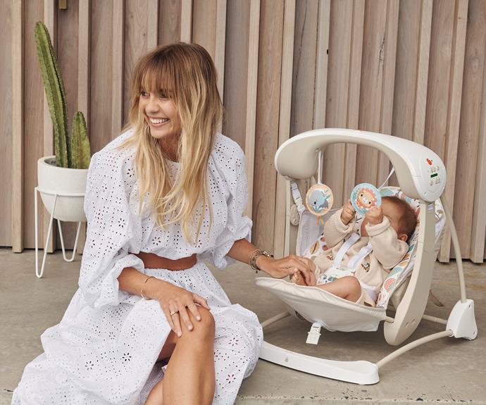 **Elyse Knowles**
<br><br>
Though the model and former *[Block](https://www.nowtolove.com.au/tags/the-block|target="_blank")* star has been known to share her son Sunny's face on Instagram, she has some clear "boundaries" about photos of her little boy, whom she shares with fiancé Josh Barker. She included Sunny in a series of campaign photos for her new [Fisher Price x Elyse Knowles Collection](https://fave.co/3b6MCoV|target="_blank"|rel="nofollow"), but chose to keep her bub's face hidden.
<br><br>
"He is a part of it [but] I didn't include him fully," she told the [*Daily Telegraph*.](https://www.dailytelegraph.com.au/entertainment/sydney-confidential/knowles-baby-makes-modelling-debut-with-a-twist/news-story/cc0a03bb3926087caee177875122c138|target="_blank"|rel="nofollow") "We put some boundaries around using Sunny's face and things like that. It is not about him but obviously he is my son so he is a part of it."