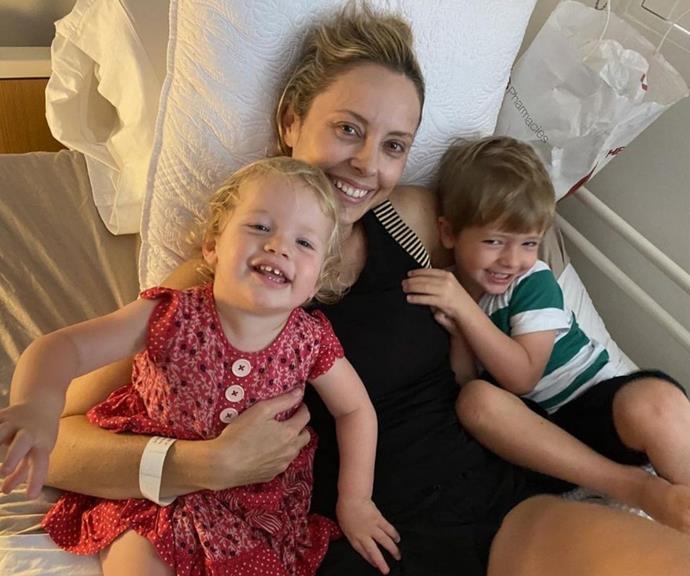There is nothing like a cuddle from mum! 
<br><br>
"So nice to get home to these two ❤️," wrote Allison.