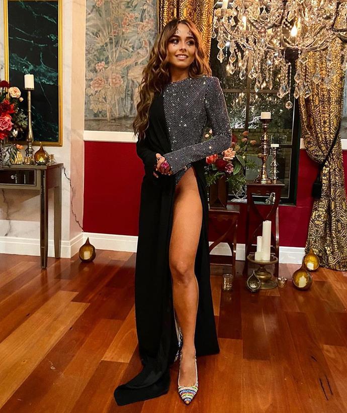 What. A. Dress. Social media went wild for this daring gown Brooke donned for the Mardi Gras themed cocktail party and we honestly couldn't get enough of it.