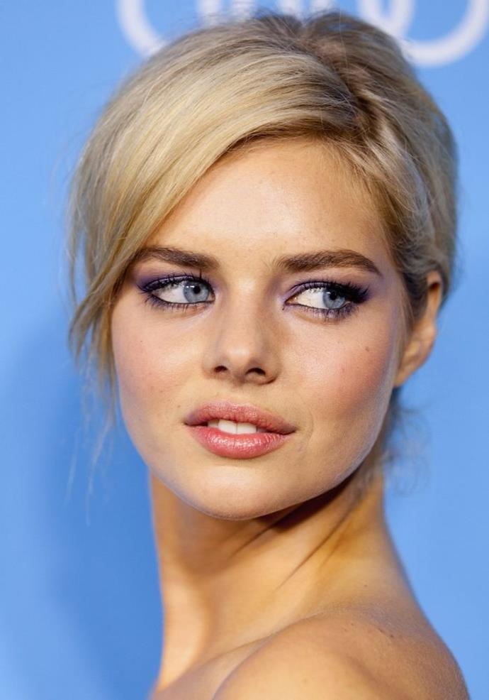 For the premiere of *Mystery Road* in 2013, Samara placed her hair into this 1950s inspired hairstyle to showcase her eye accentuating purple eyeshadow.