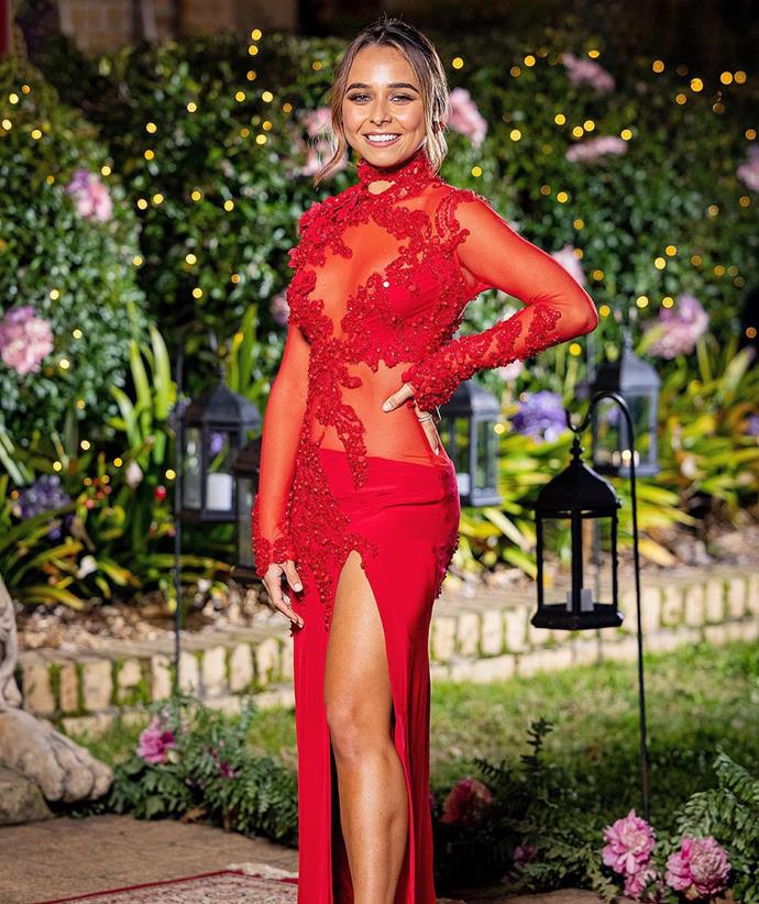 We just can't get enough of Brooke in this spicy red number! As we get closer to the finale, her style choices are really amping up.