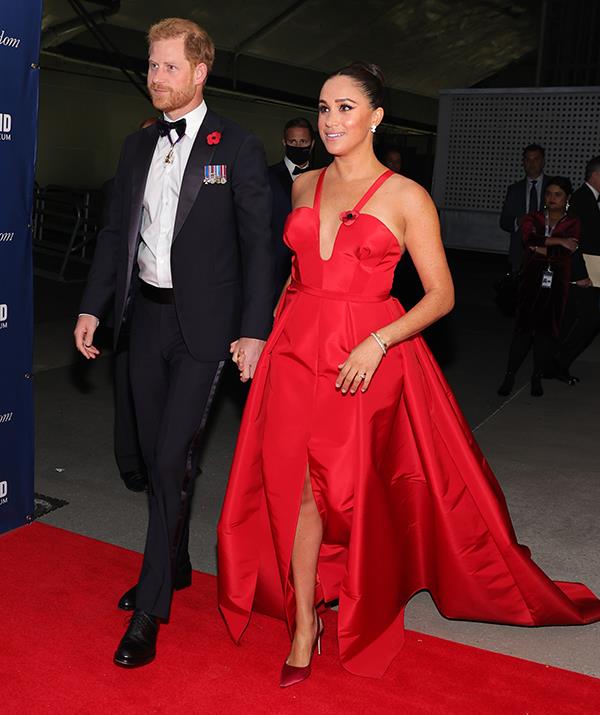 Harry and Meghan arrived hand-in-hand to the Intrepid, Sea Air & Space Museum's inaugural Intrepid Valor Awards on November 10, 2021 in New York.