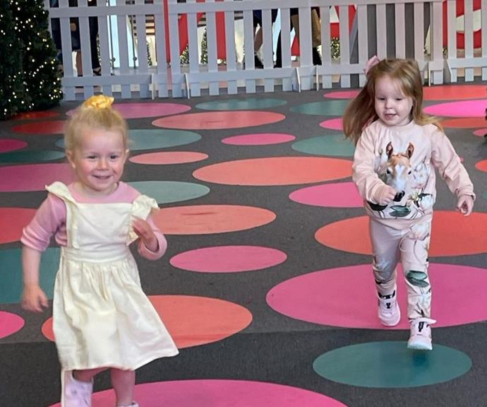 Fifi's good friend [Carrie Bickmore's youngest daughter, Addie,](https://www.nowtolove.com.au/parenting/celebrity-families/carrie-bickmore-family-53159|target="_blank") also came along and played with her BFF Daisy.