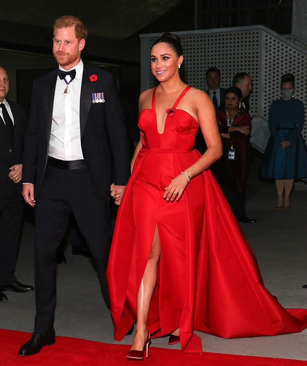 Meghan wowed in this [Carolina Herrera gown at the 2021 Salute to Freedom Gala](https://www.nowtolove.com.au/royals/british-royal-family/prince-harry-intrepid-awards-69921|target="_blank") at New York's Intrepid Museum - her and Prince Harry's first red carpet event since stepping down as senior members of the royal family.
<br><br>
Fans also noticed that Meghan paid tribute to her mother-in-law Diana as she wore the late Princess of Wales' diamond tennis bracelet to accessorise her look. Meghan wore the same piece during her and Harry's interview with Oprah Winfrey back in March.