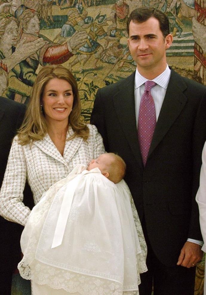 Letizia holds her daughter Leonor for a photocall during her baptism.