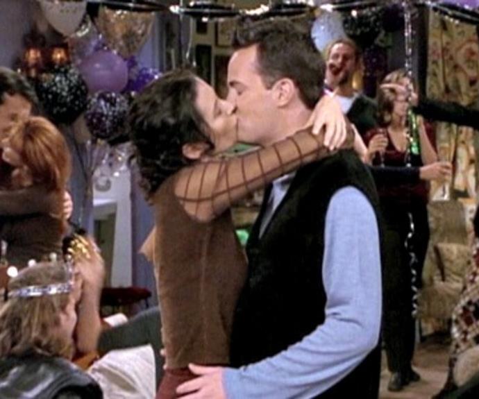 Who doesn't want an iconic NYE kiss like this?