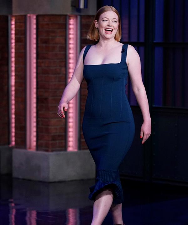 For an appearance on *Late Night with Seth Meyers*, Sarah opted for her signature look of a figure-hugging midi dress.