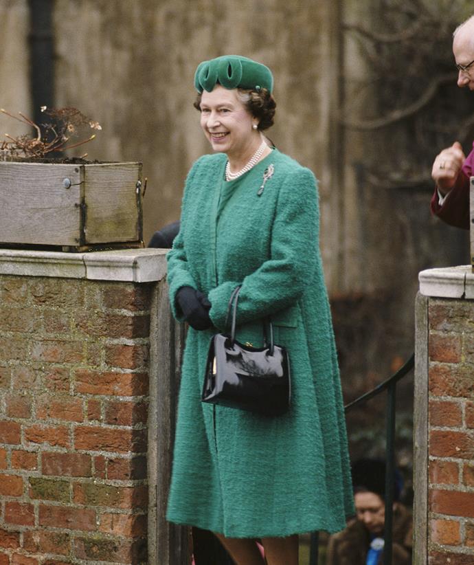 For the 1988 Easter Service the Queen chose an all-green ensemble, accessorising with black gloves and a patent leather bag.