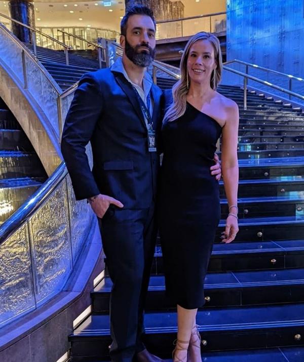 Anthony captioned the post with his girlfriend Kate: "Scrubbing up alright."