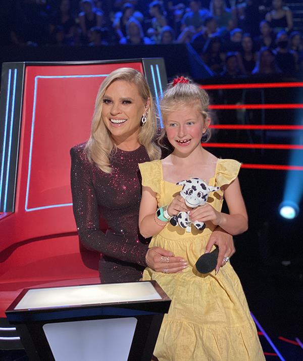 Sonia's daughter Maggie sometimes accompanies her to the set of *The Voice*.