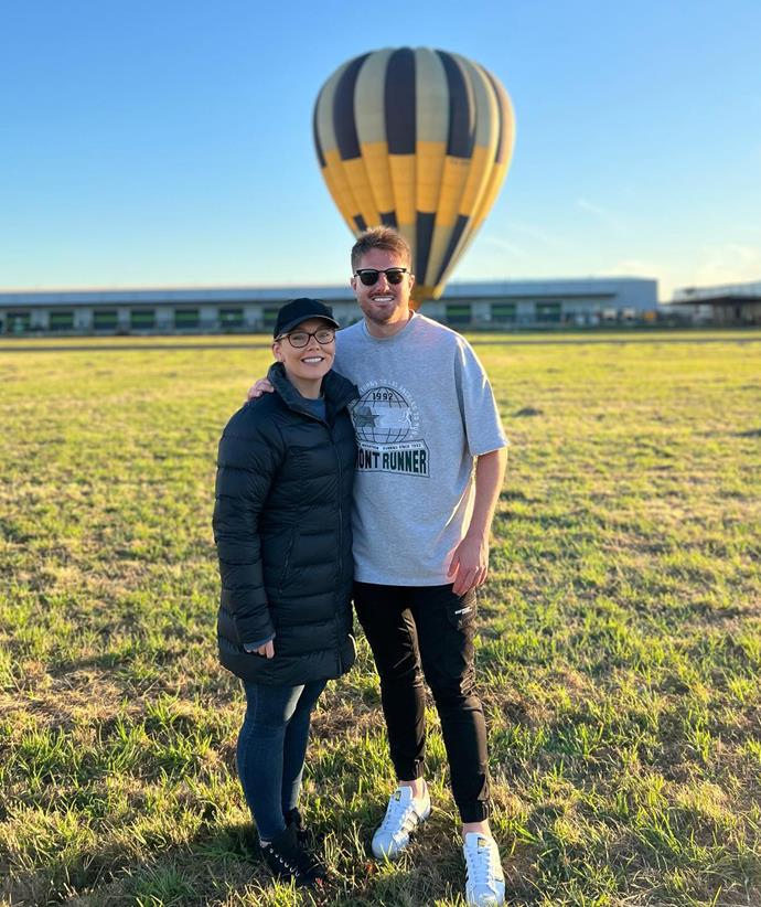 For the international day of love, Bryce surprised Melissa with a hot air balloon ride!
<br><br>
"Fun fact: Bryce was actually going to propose on one of their balloons but COVID had other plans," Melissa revealed.