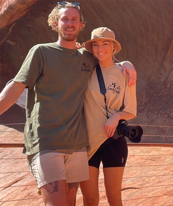 Sam and Jordie have kept their May 2022 holiday to Uluru very well documented - and they couldn't look happier!