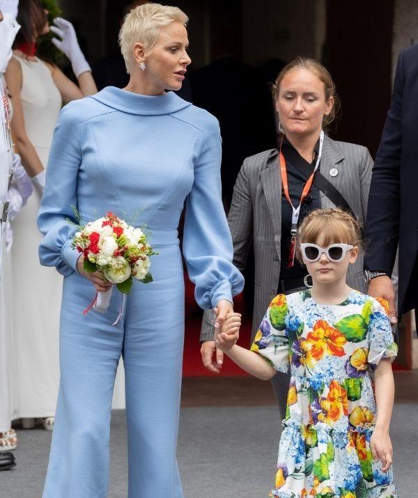 The royal mother-daughter duo looked gorgeous in their outfits.