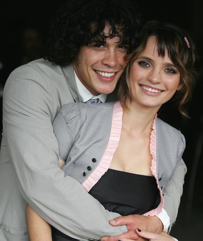 They played on-screen rebels Belle and Drew, but Jessica Tovey and [Bobby Morley](https://www.nowtolove.com.au/celebrity/celeb-news/bob-morley-mental-health-home-and-away-70377|target="_blank") charmed our pants off when it emerged they were dating off-camera. Sadly things didn't last long, with the pair reportedly splitting in 2008.
