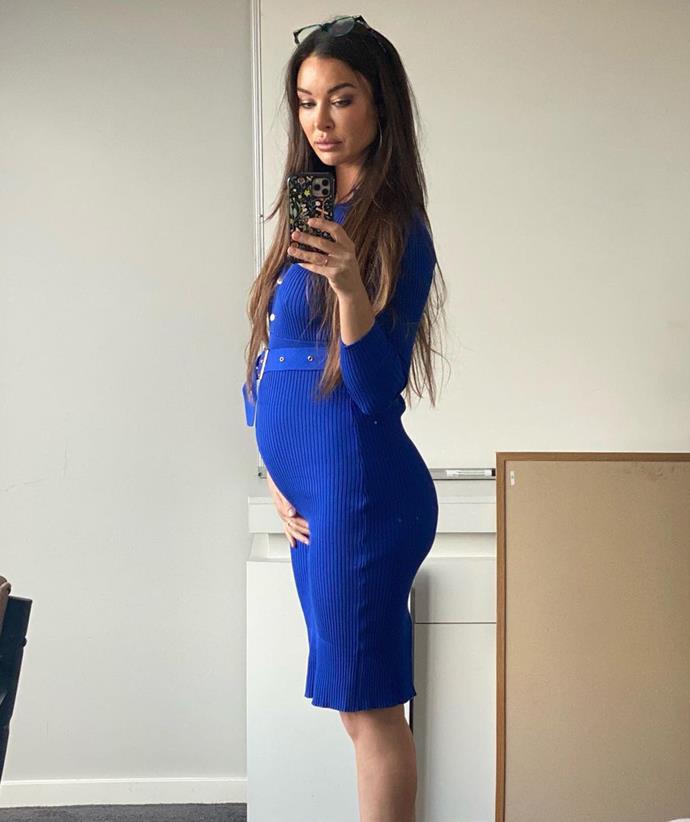 Laurina is 21 weeks pregnant with a baby boy.
