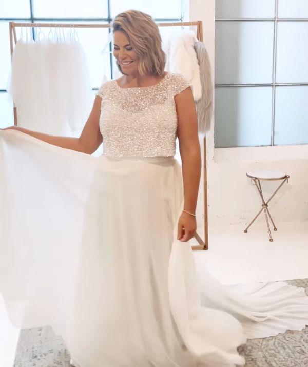 Fiona delighted fans with a glimpse of her wedding dress.