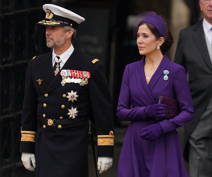 玛丽公主是紫色的愿景查尔斯三世加冕的。