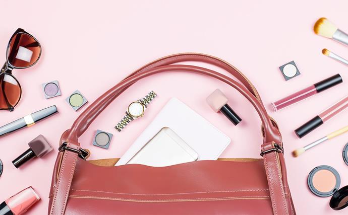 The beauty products you should always keep in your handbag