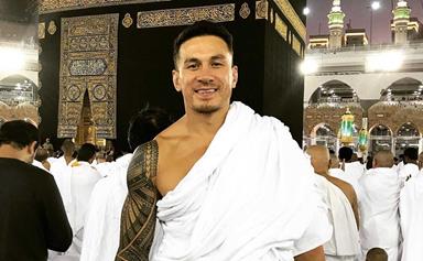 Sonny Bill Williams makes pilgrimage to holy Islamic site