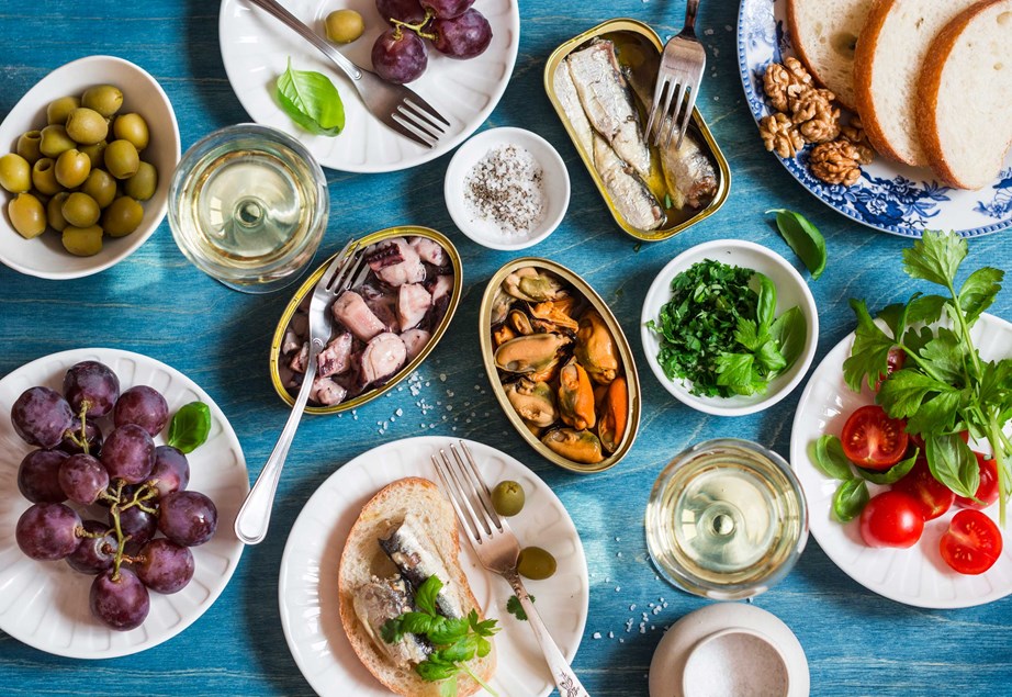 The Mediterranean diet does away with processed carbs. *(Source: Getty)*