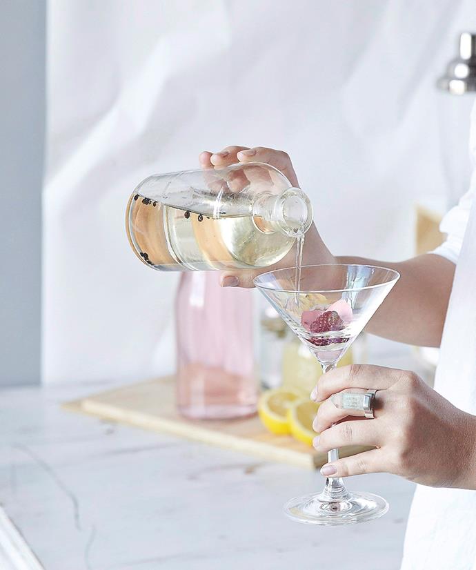 Alcohol is referred to as a social lubricant - it makes us feel more relaxed and talkative, as well as making us appear more happy and confident. *(Image: Pablo Martin / bauersyndication.com.au)*