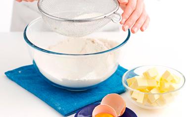 Baking soda, bicarb soda, baking powder. What is the difference?