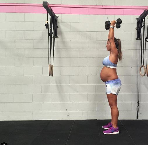 The crossfit trainer still hit the gym while she was pregnant. Photo/Revie Jane Schulz Instagram.