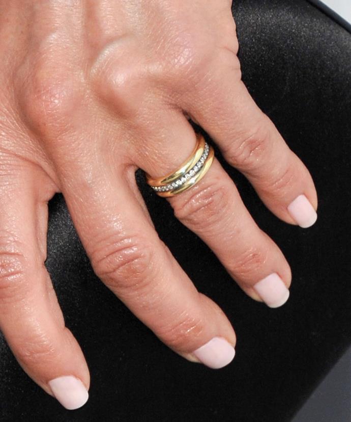 Simply stunning! Jennifer Aniston's understated and gorgeous wedding ring!