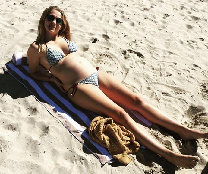 Teresa Palmer is loving her baby bod! The 30-year-old, who is 17-weeks pregnant with her second son,  shared a snap of her growing belly while she laps up the sun in Hamilton Island. This is Teresa's second baby, she welcomed her firstborn Bodhi in 2014.