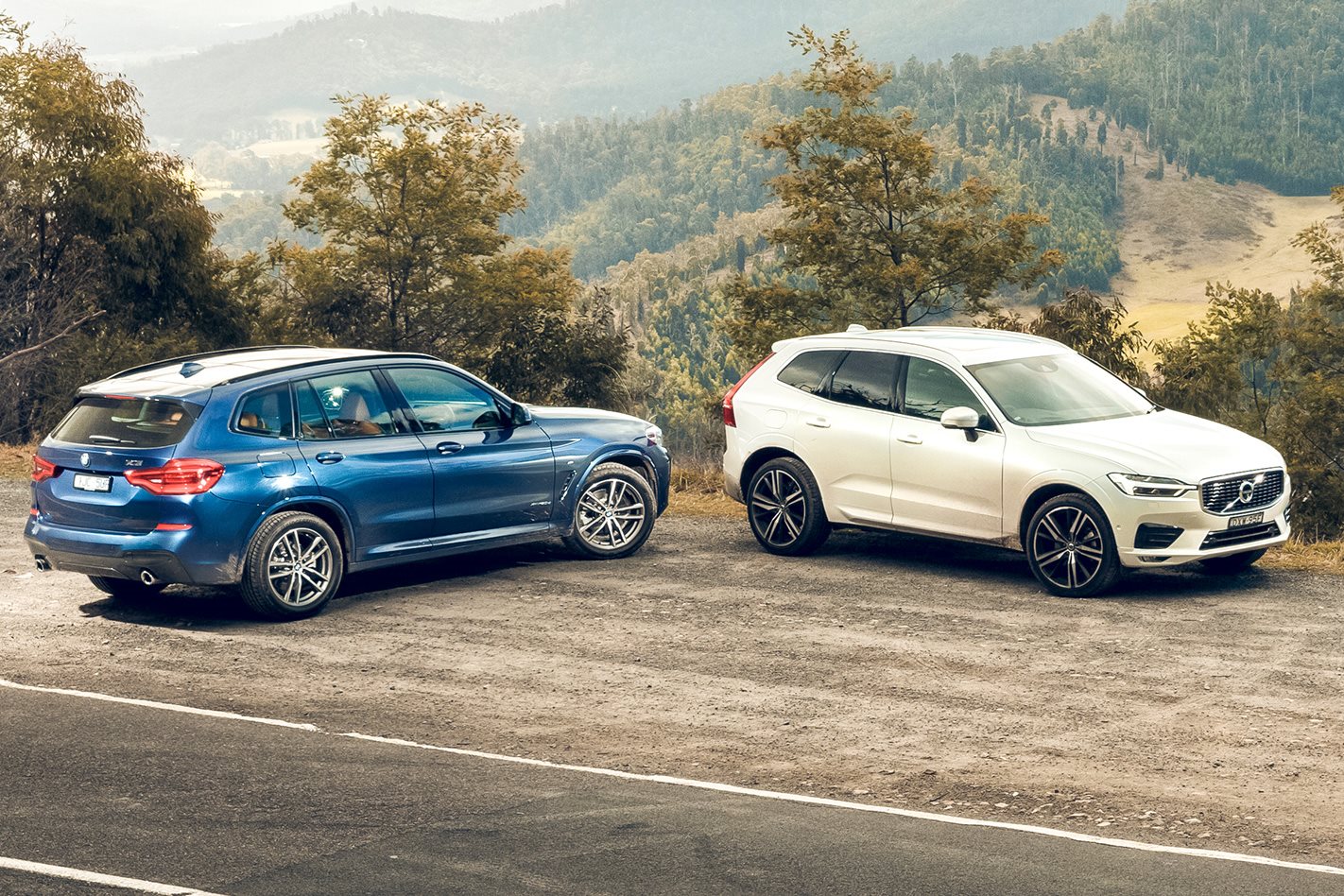 2018 BMW X3 xDrive20d v Volvo XC60 D5 RDesign comparison