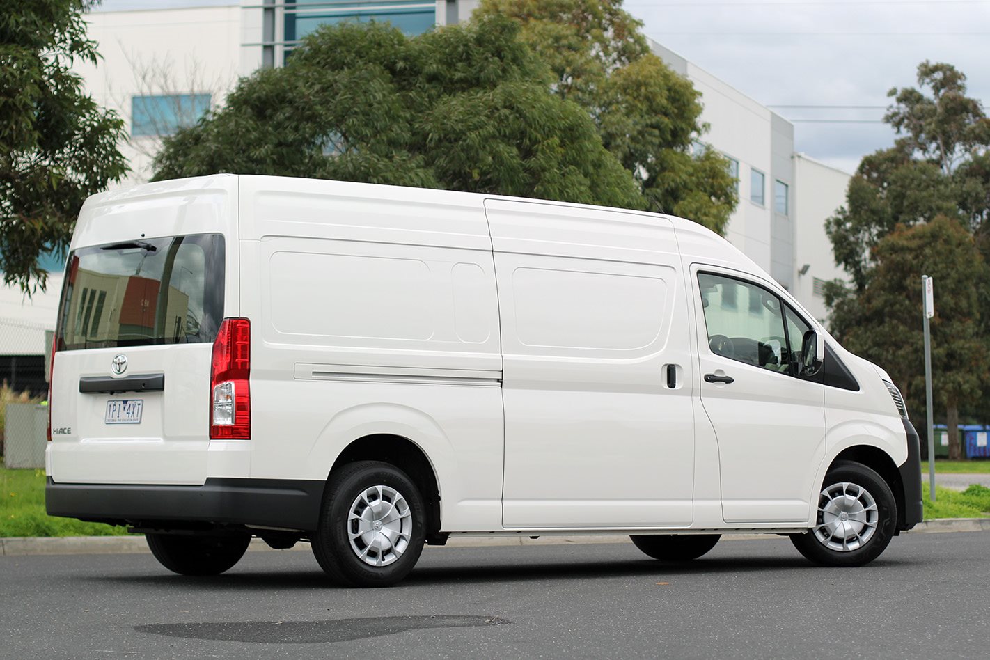 Toyota Hiace SLWB diesel automatic review