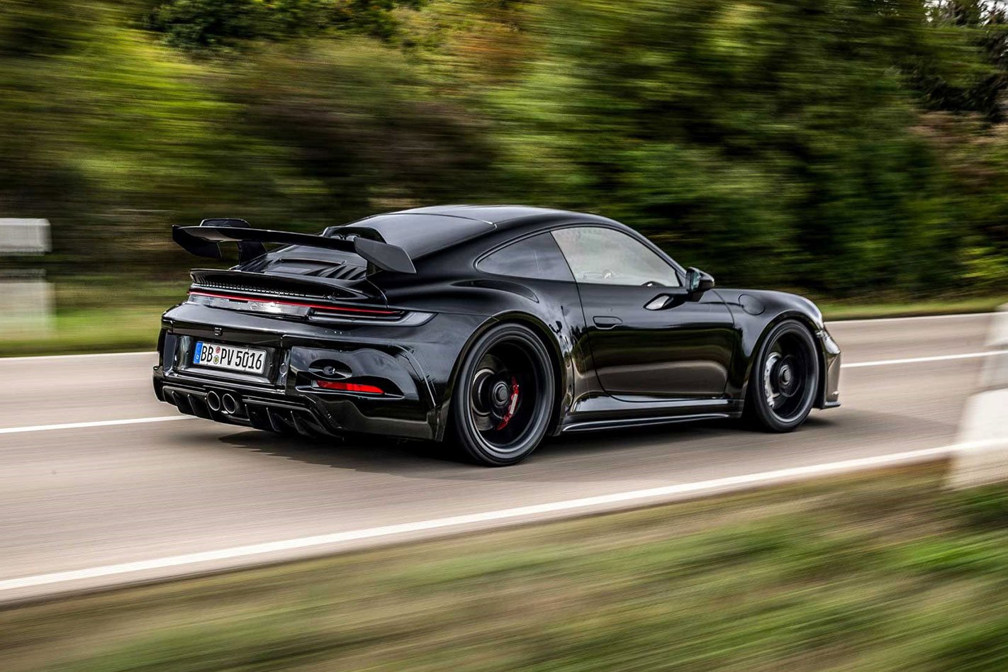 2021-Porsche-911-GT3-rear-three.jpg